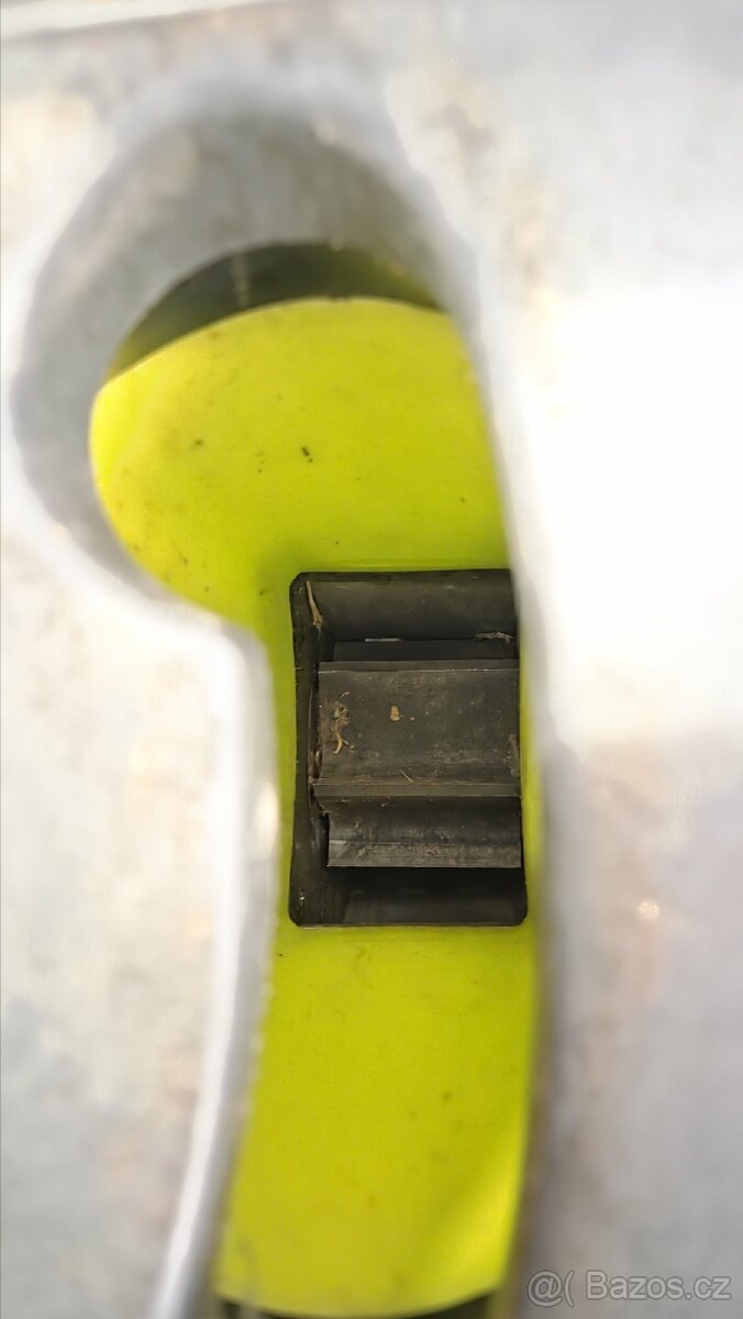 Drtic vetvi Ryobi RSH2845T - 3