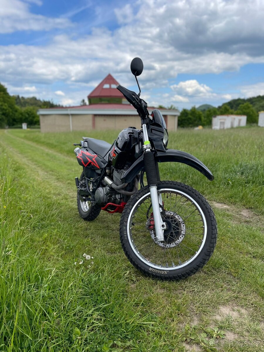 Prodám Yamaha XT 600