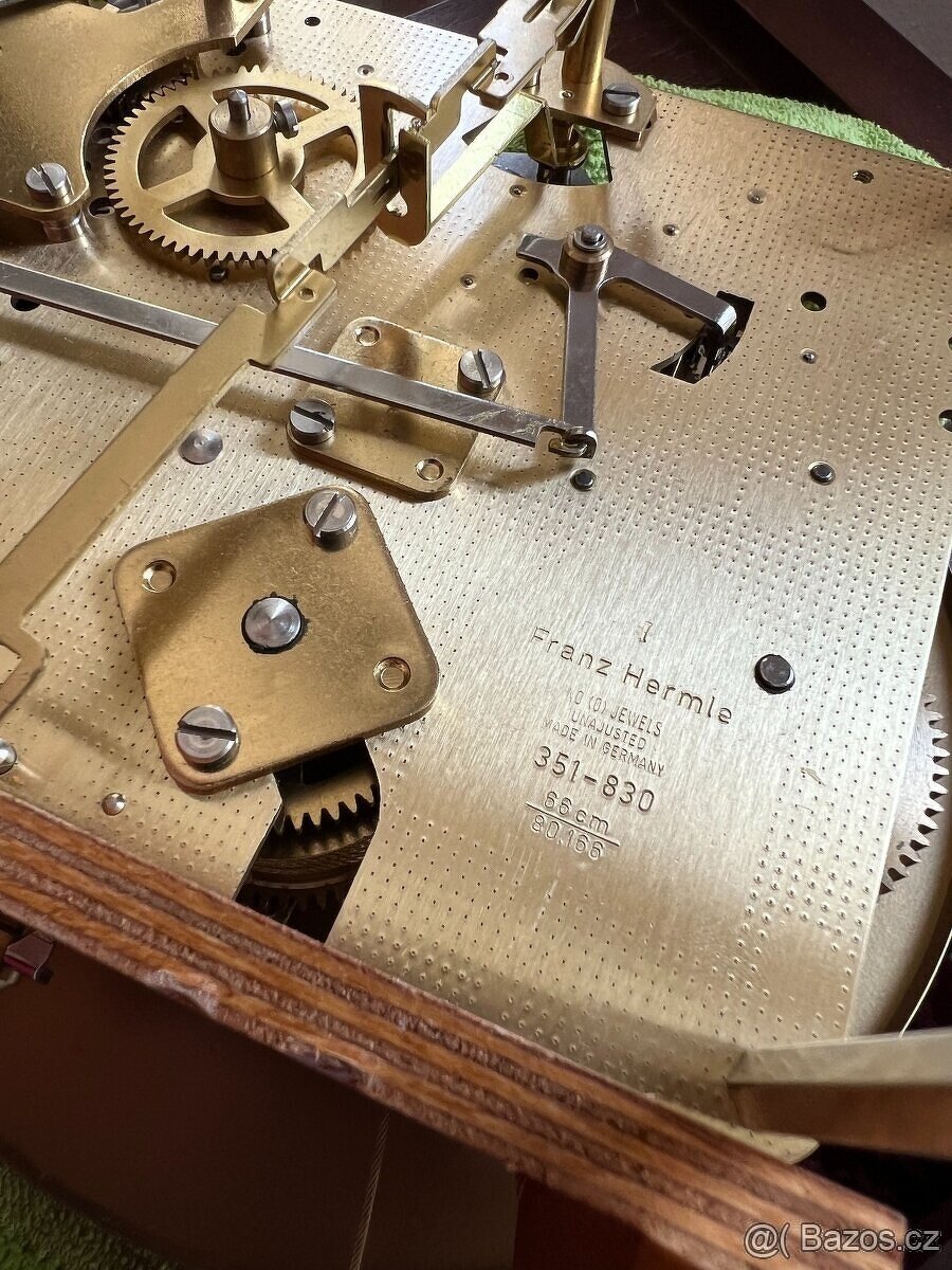Hodiny Hermle. - 3