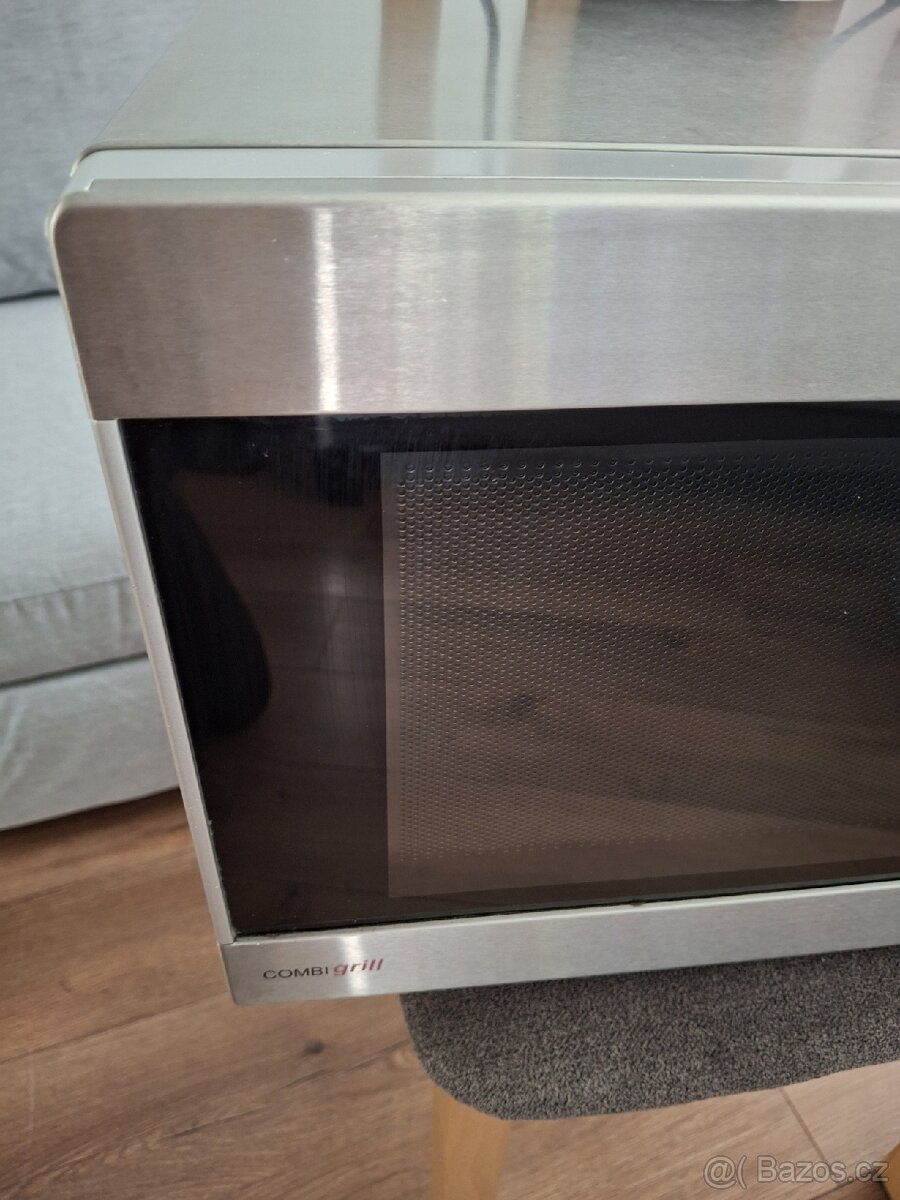 Mikrovlnná trouba s grilem zn. AMICA - 3