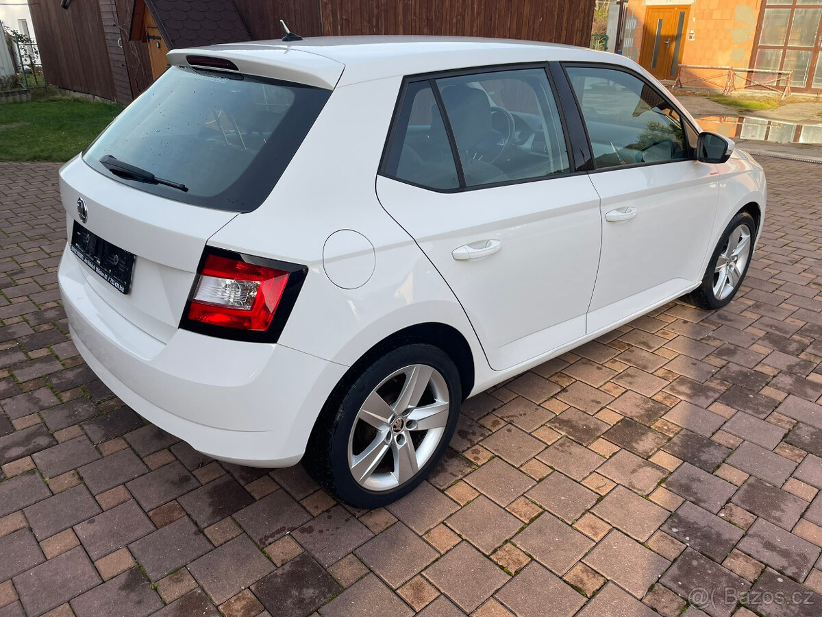 Škoda Fabia 1.0 Mpi, serviska, r.v. 2015 - 3