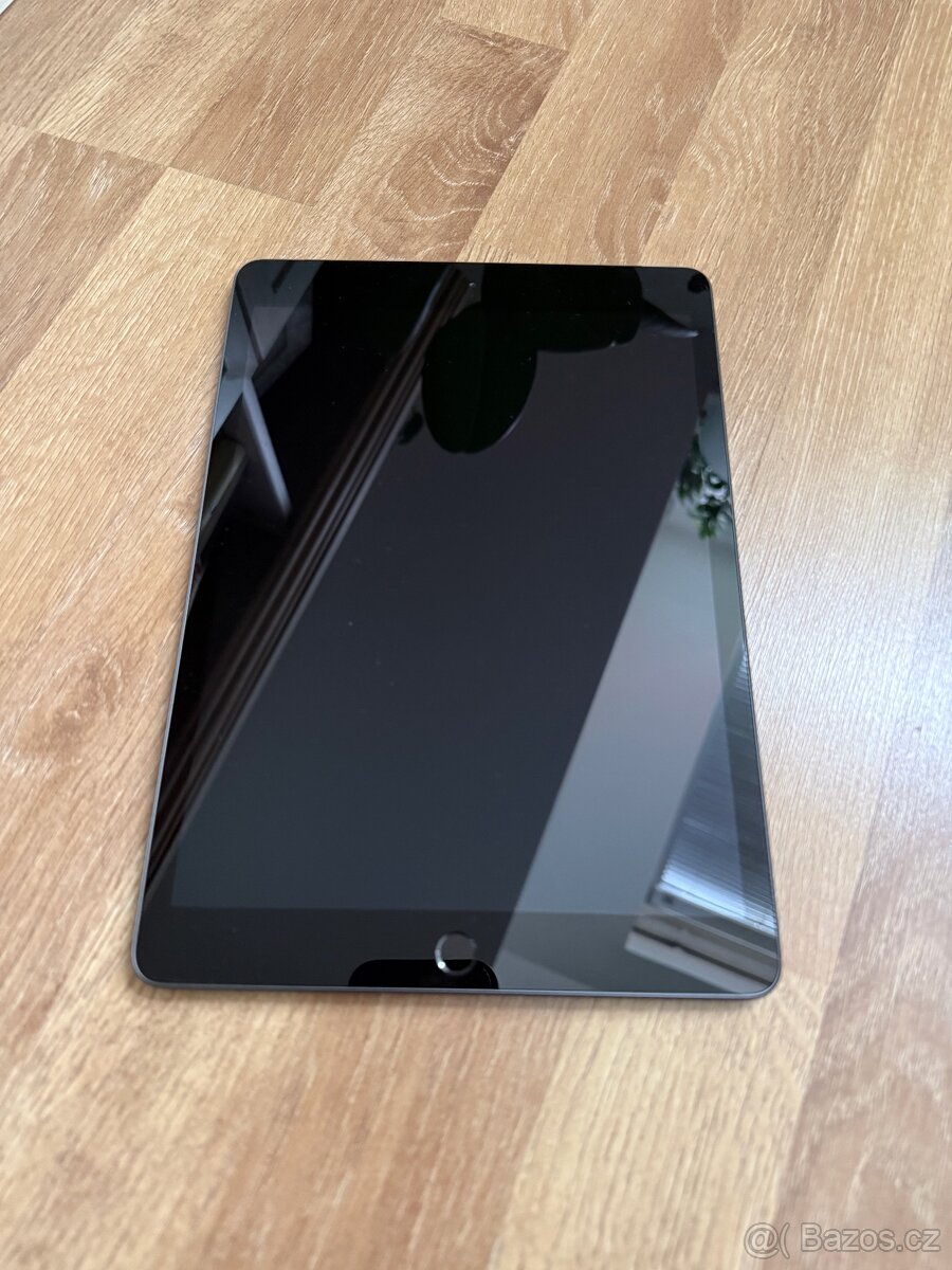Apple iPad tablet 10.2" - 32GB Cellular TOP stav - 3