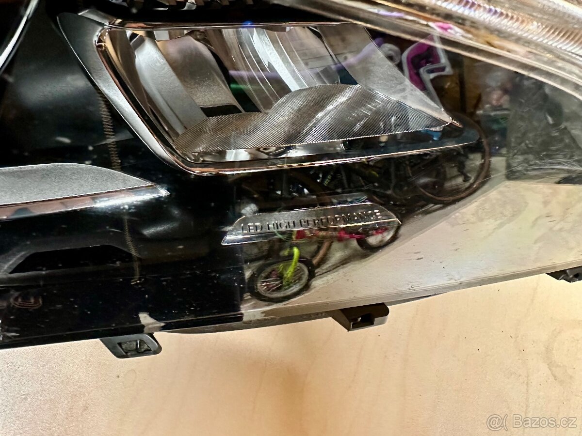 Pravé přední světlo Mercedes CLA A1178206861 - 3