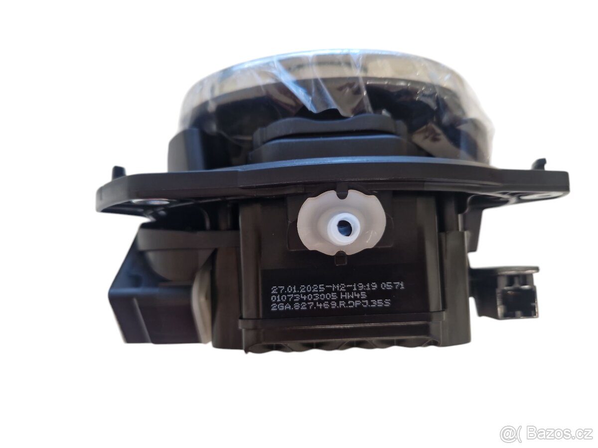 Zpětná couvací kamera v logu Volkswagen GOLF II, Passat B8 2 - 3