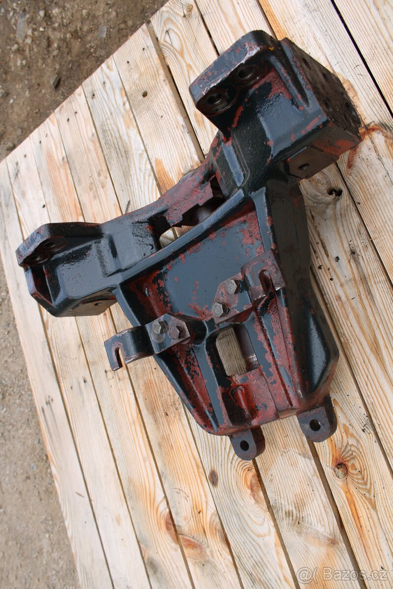 Zetor 6911 a podobné kolébka přední nápravy - 3