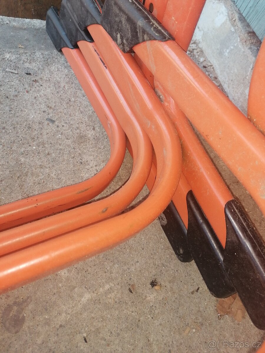 Stohovací kov a dřevo židle výškově nastavitelné - 3