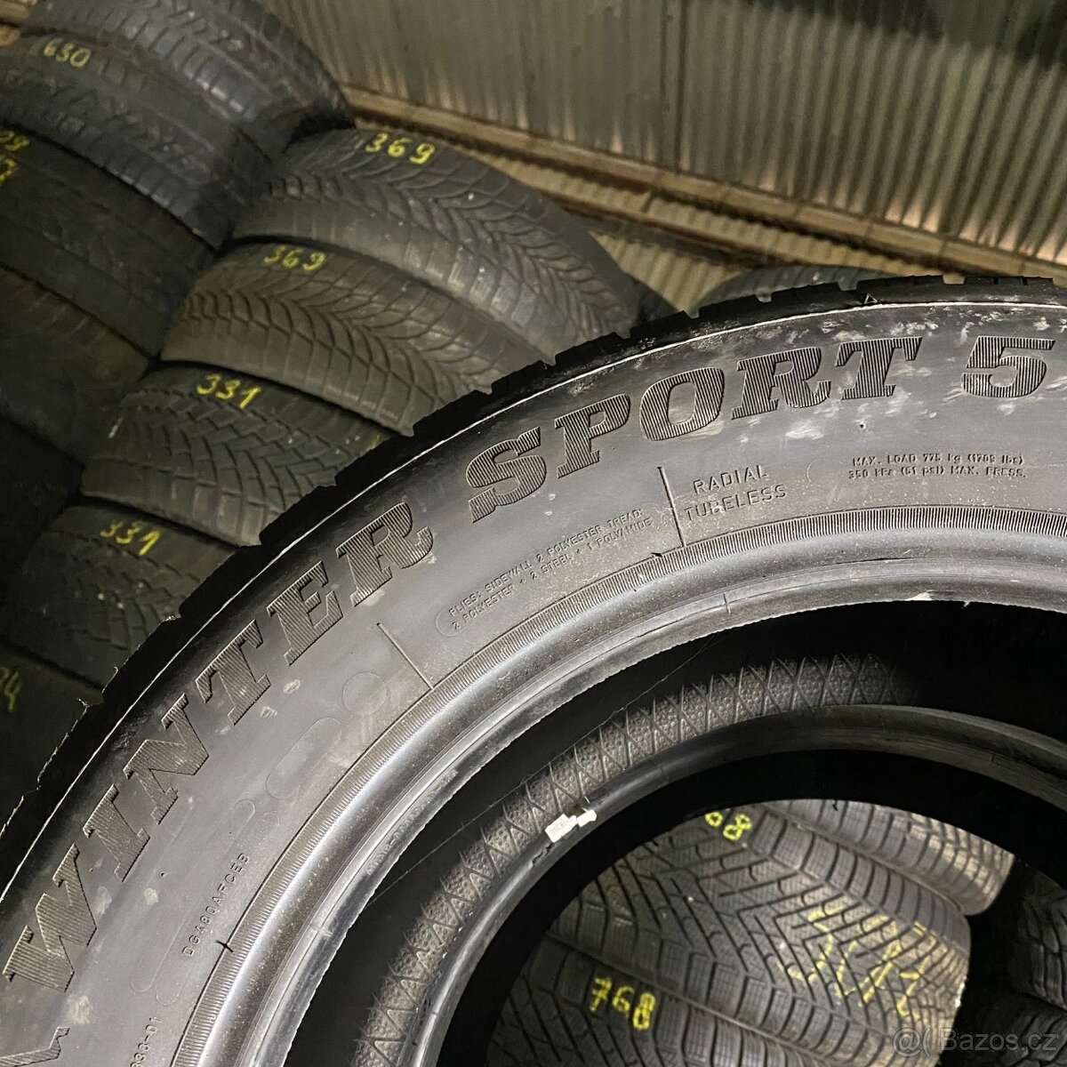 Zimní pneu 235/55 R17 99V Dunlop 5,5mm - 3