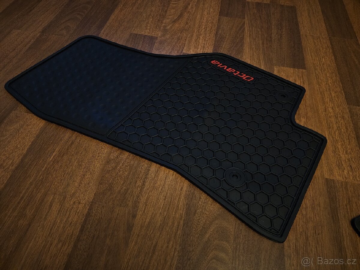 Octavia 3 gumové koberce - 3