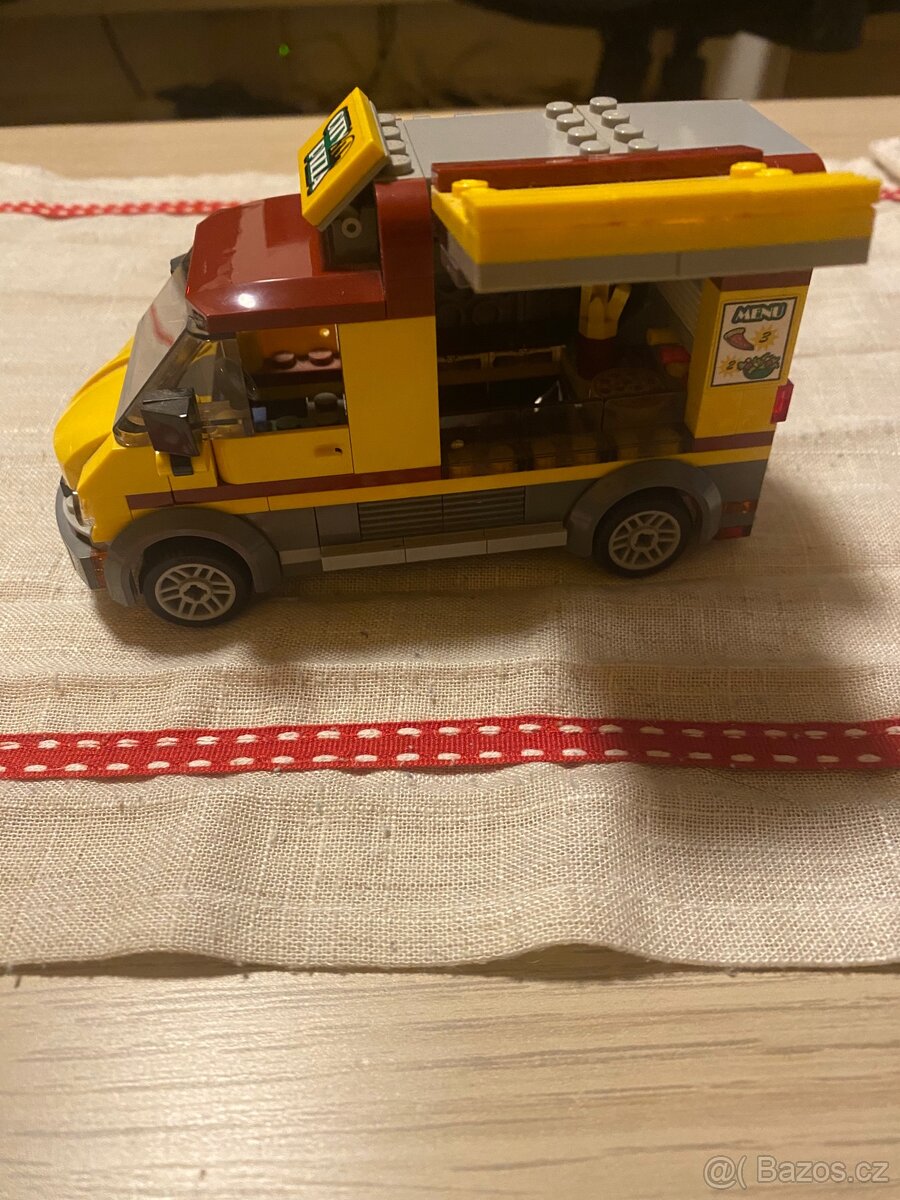 Lego set 60150 - 3