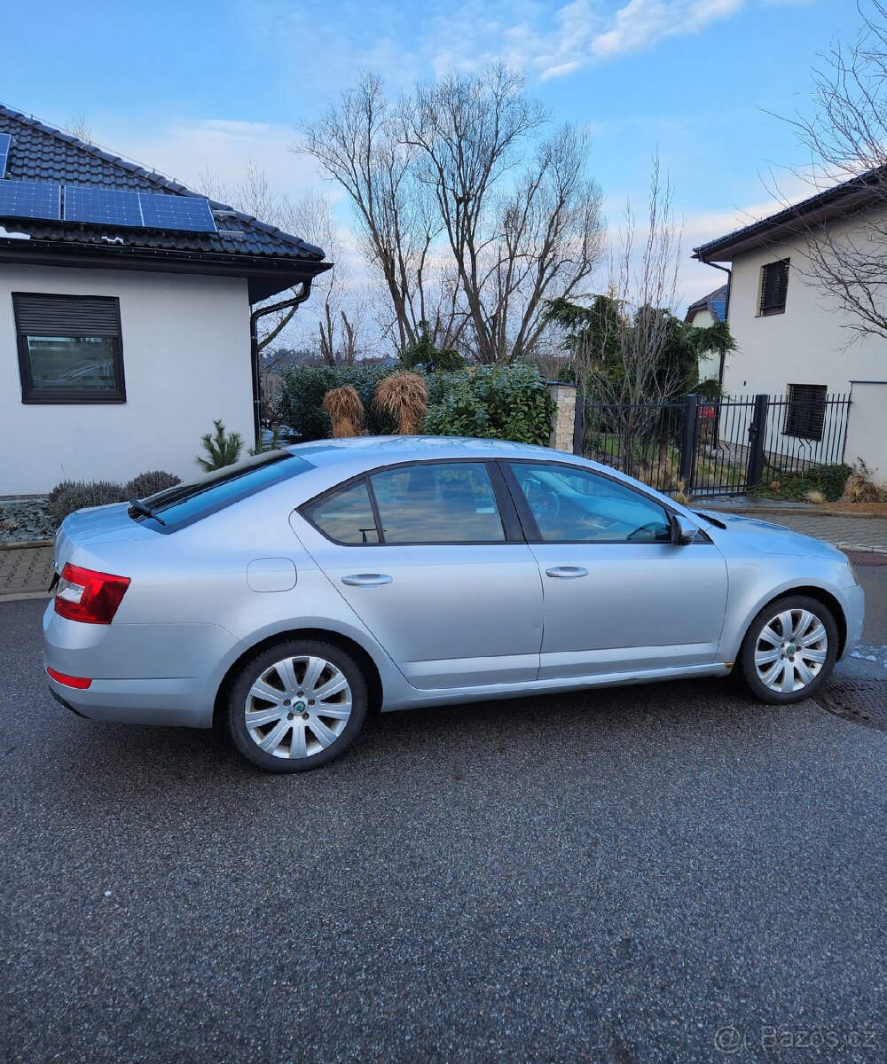 Škoda Octavia 3 1.6 TDI Model 2015 - 3