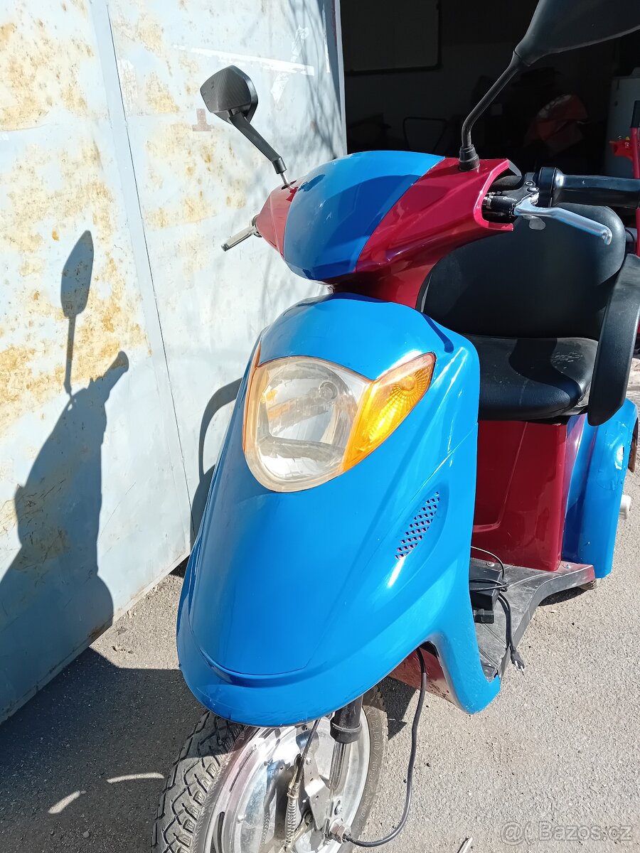 INVALIDNI ELEKTRO TRIKOLKA - 3