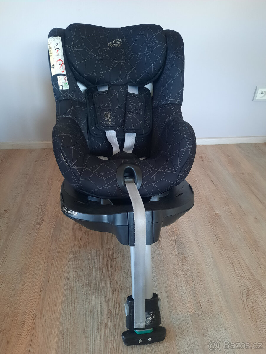 Autosedačka Britax Römer DUALFIX M i-Size CRYSTAL BLACK - 3