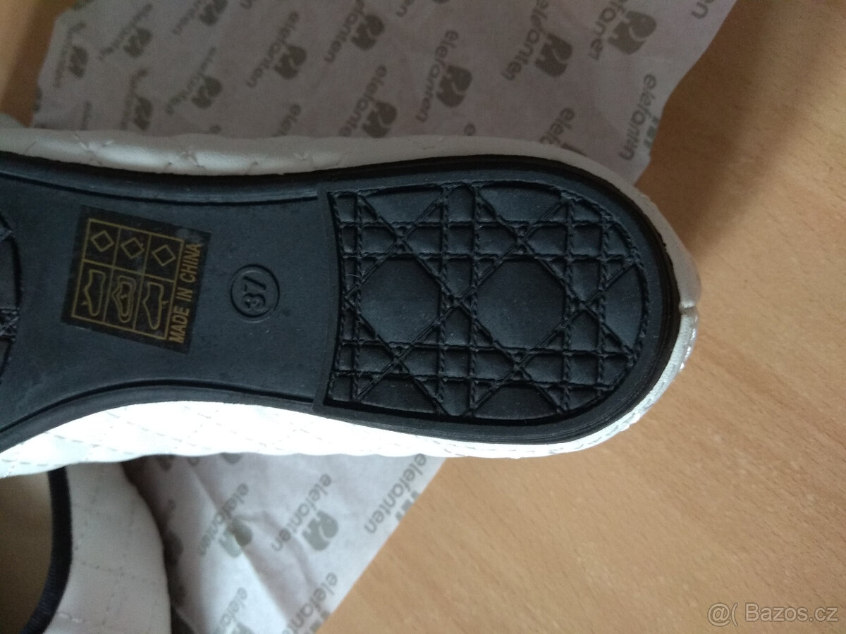 2x dámské/dívčí boty nové - délka vnitřní stélky 22,5cm - 3