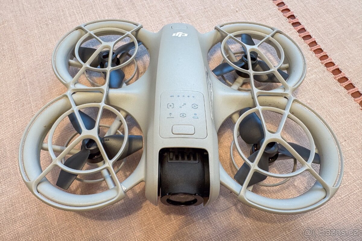 Nabízím dron DJI Neo Fly More Combo - 3