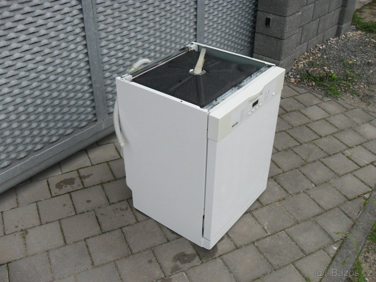 MIELE MYČKA,VOLNĚ STOJÍCÍ,POD KUCHYNSKOU LINKU,LCD,tř.A+ - 3