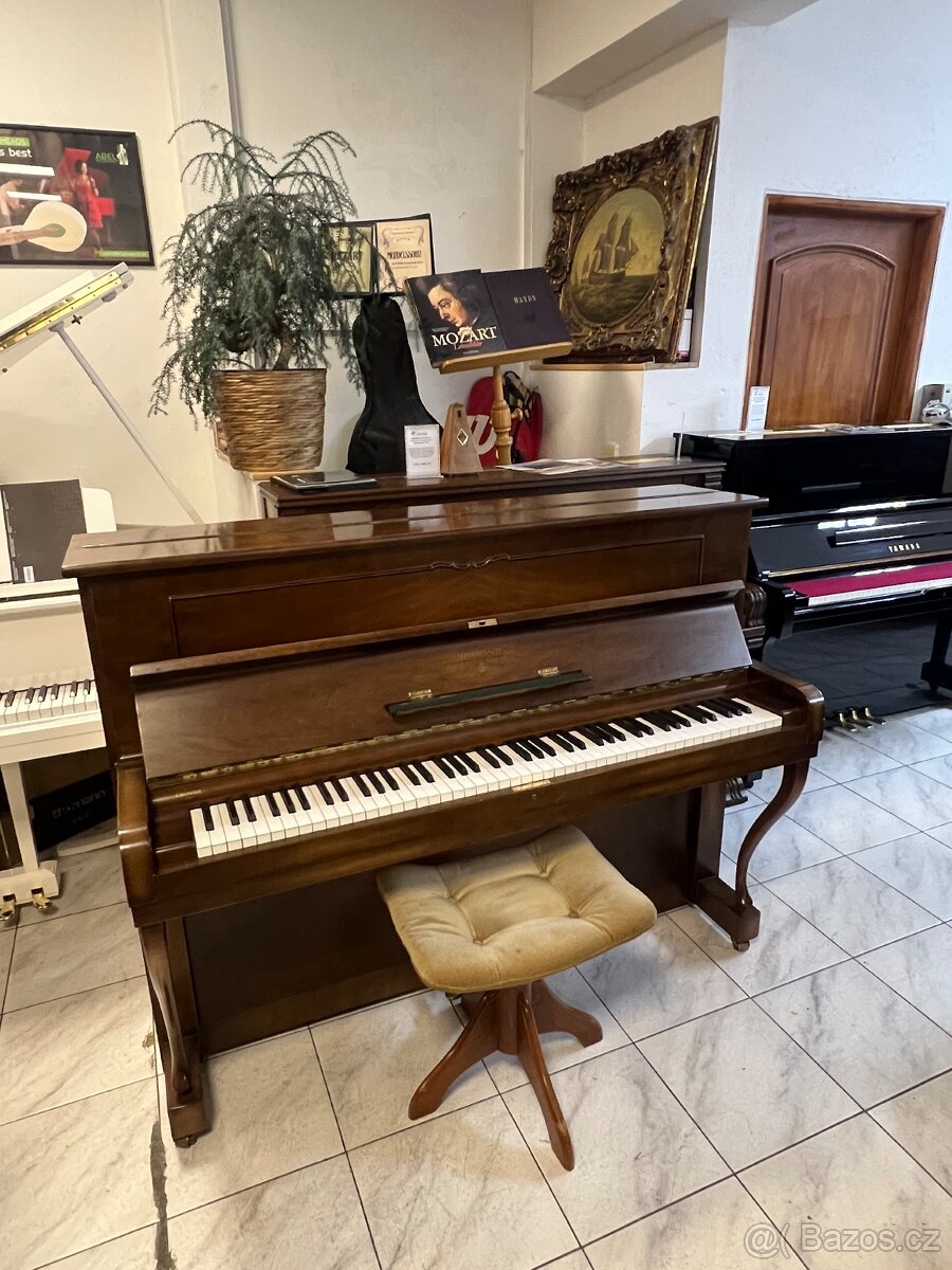 Steinway & Sons mod. Z 114 , opus. 380140, záruka 2 roky - 3