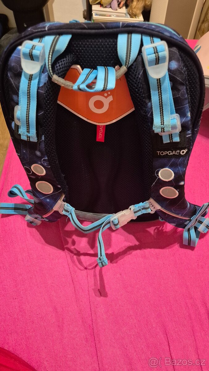 Aktovka pro 1. až 3. třídu Topgal v super stavu - 3