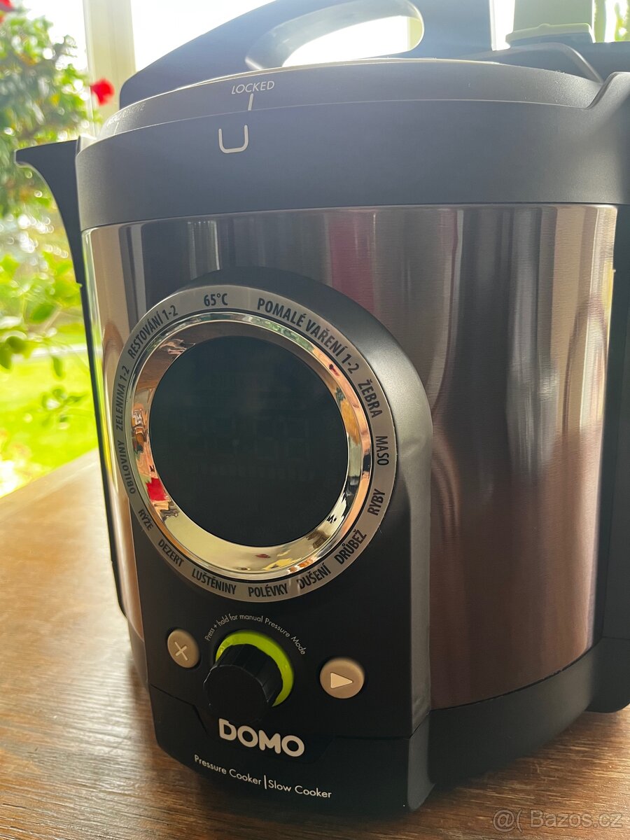 Tlakový hrnec DOMO - 3