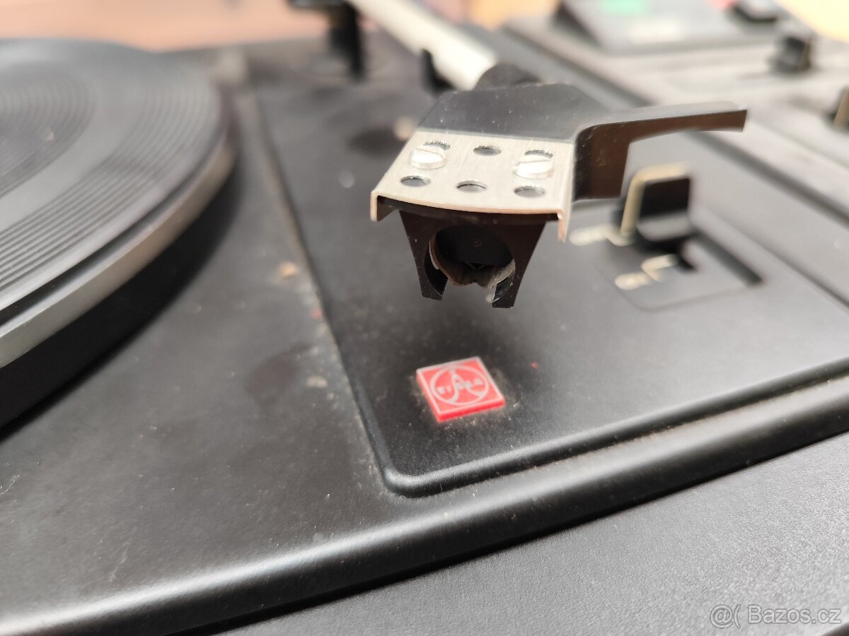 Gramofon Tesla NZC 150 - 3