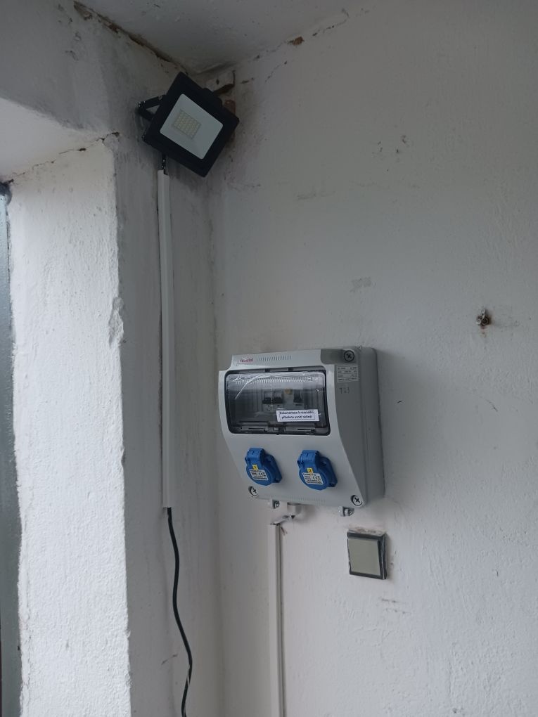 Garáž plzeň, Univerzitní - 3