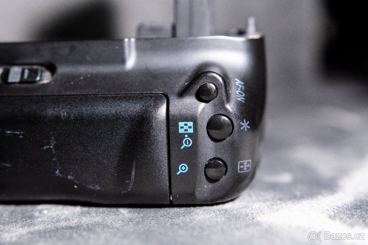 Baterry grip Meike MK-7D - 3