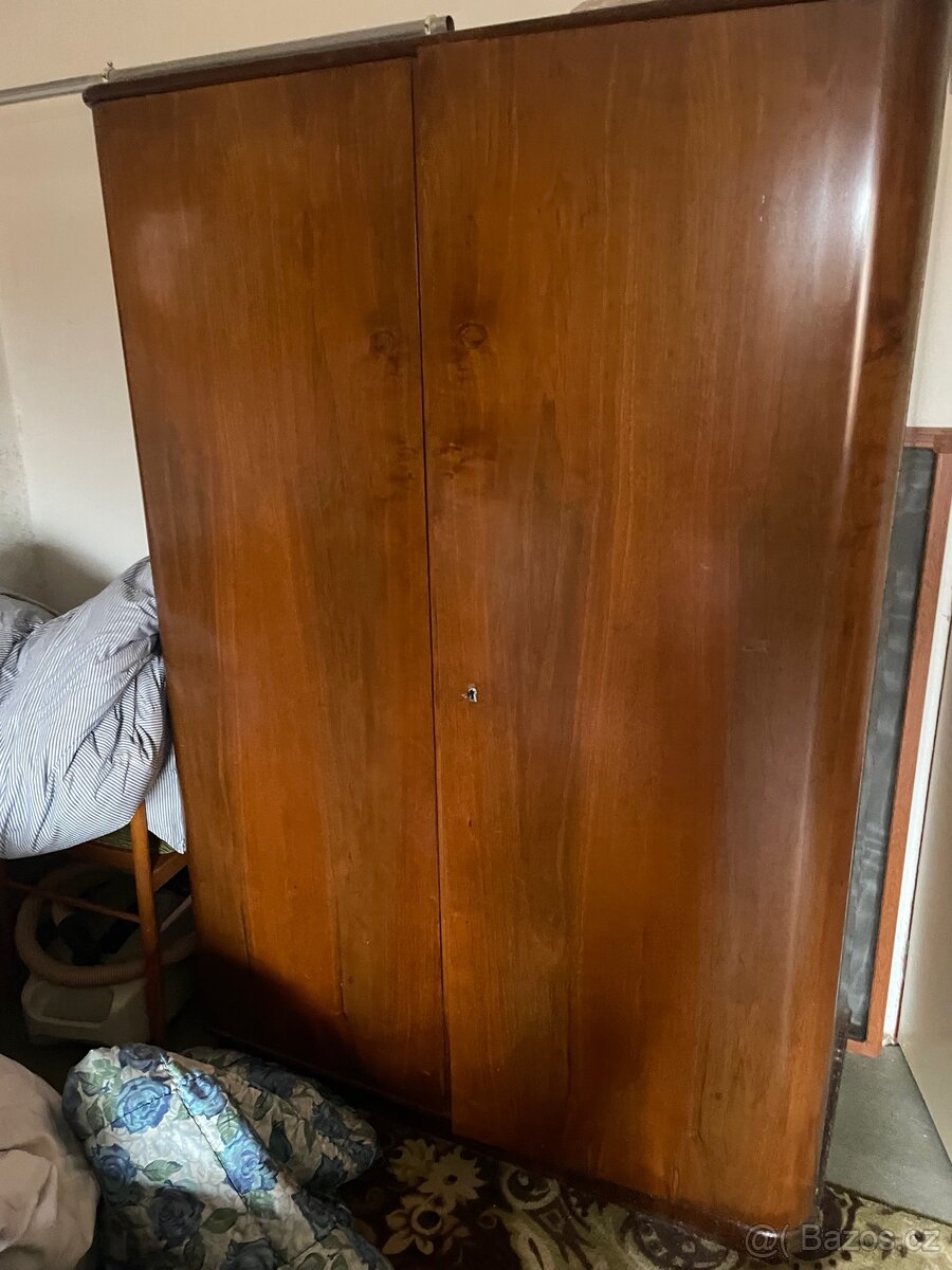 Retro skříně - 3