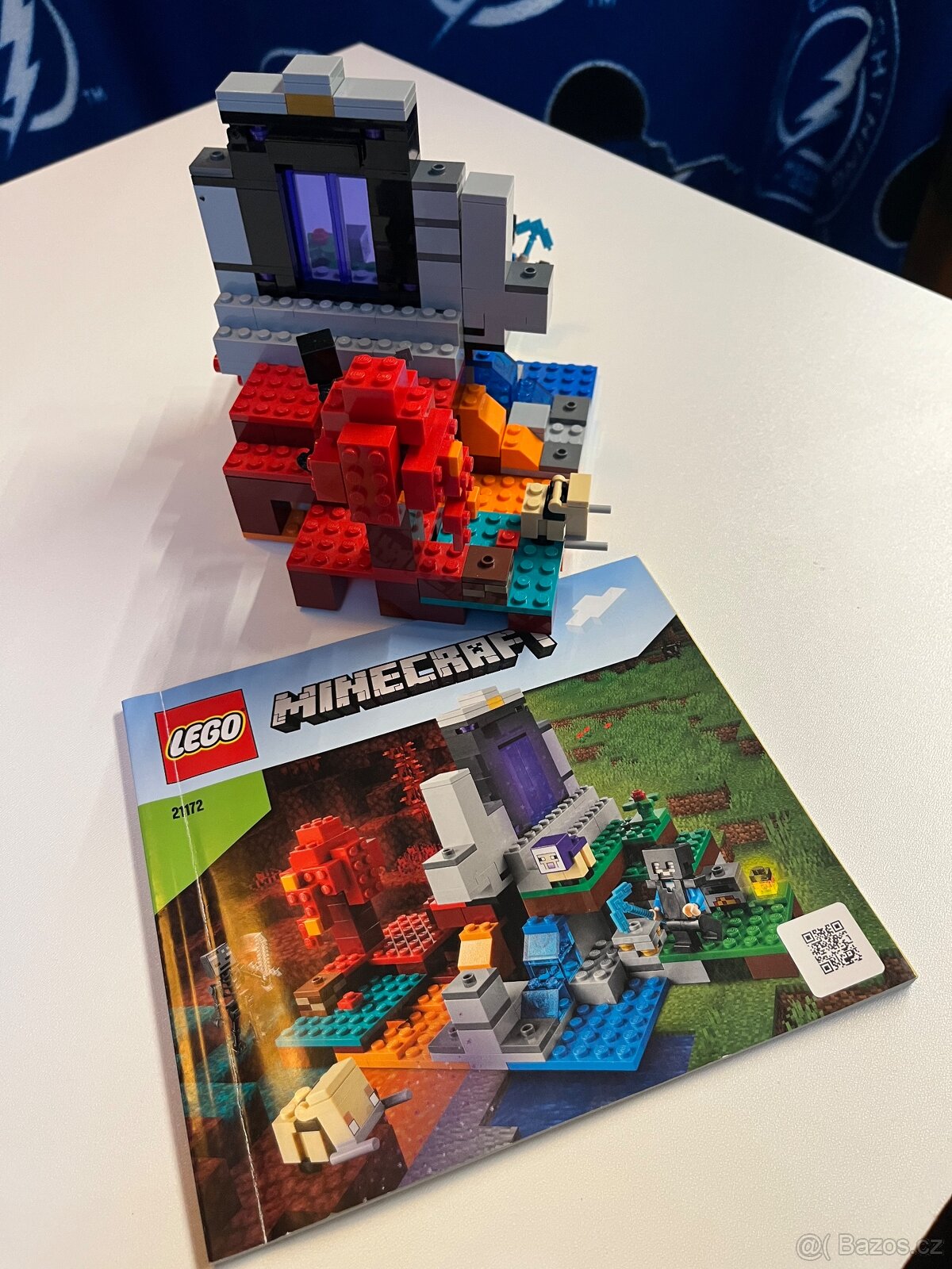 Lego Minecraft 21172 - 3