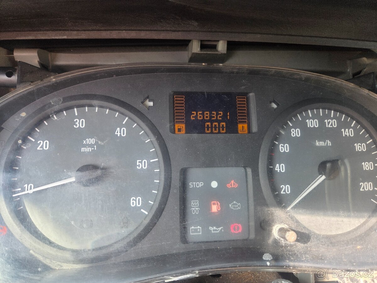 Opel vivaro - 3