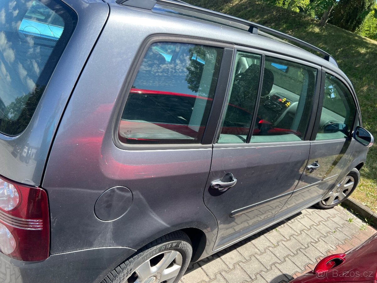 Volkswagen touran - 3