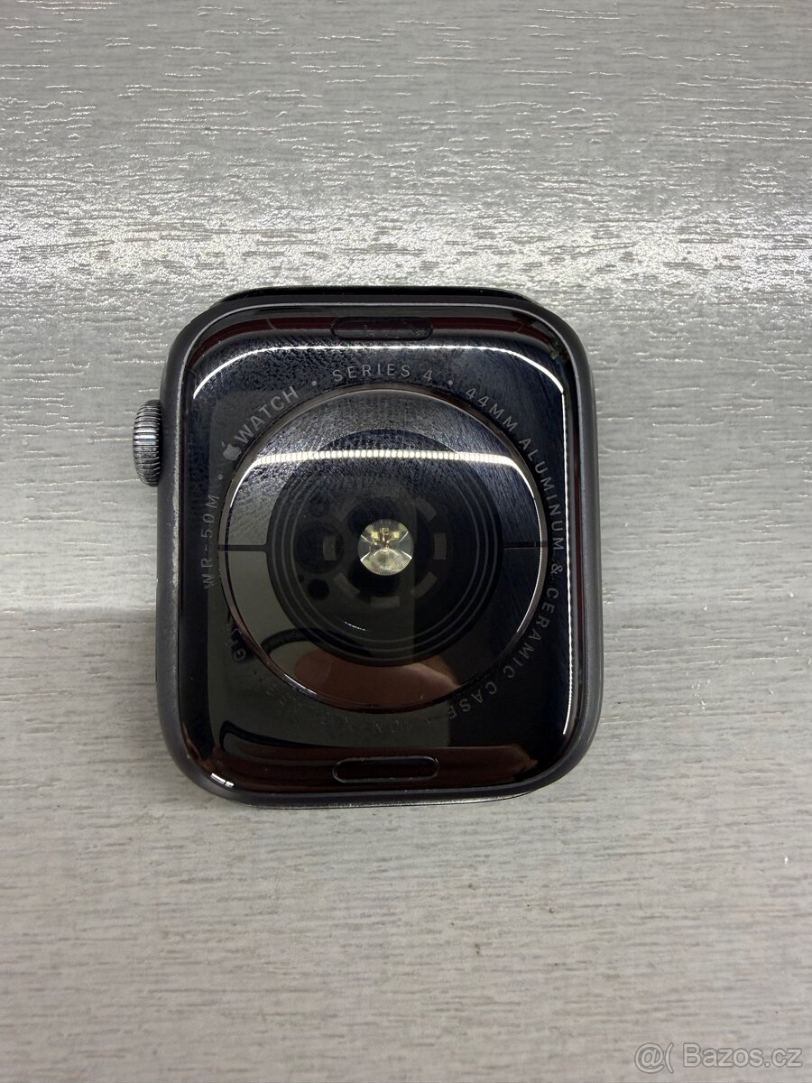 Apple Watch 4 44mm - 3