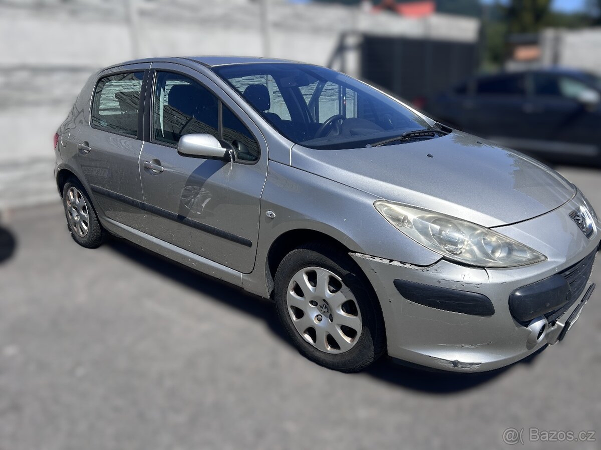Peugeot 307 1.6 NFU - díly - 3