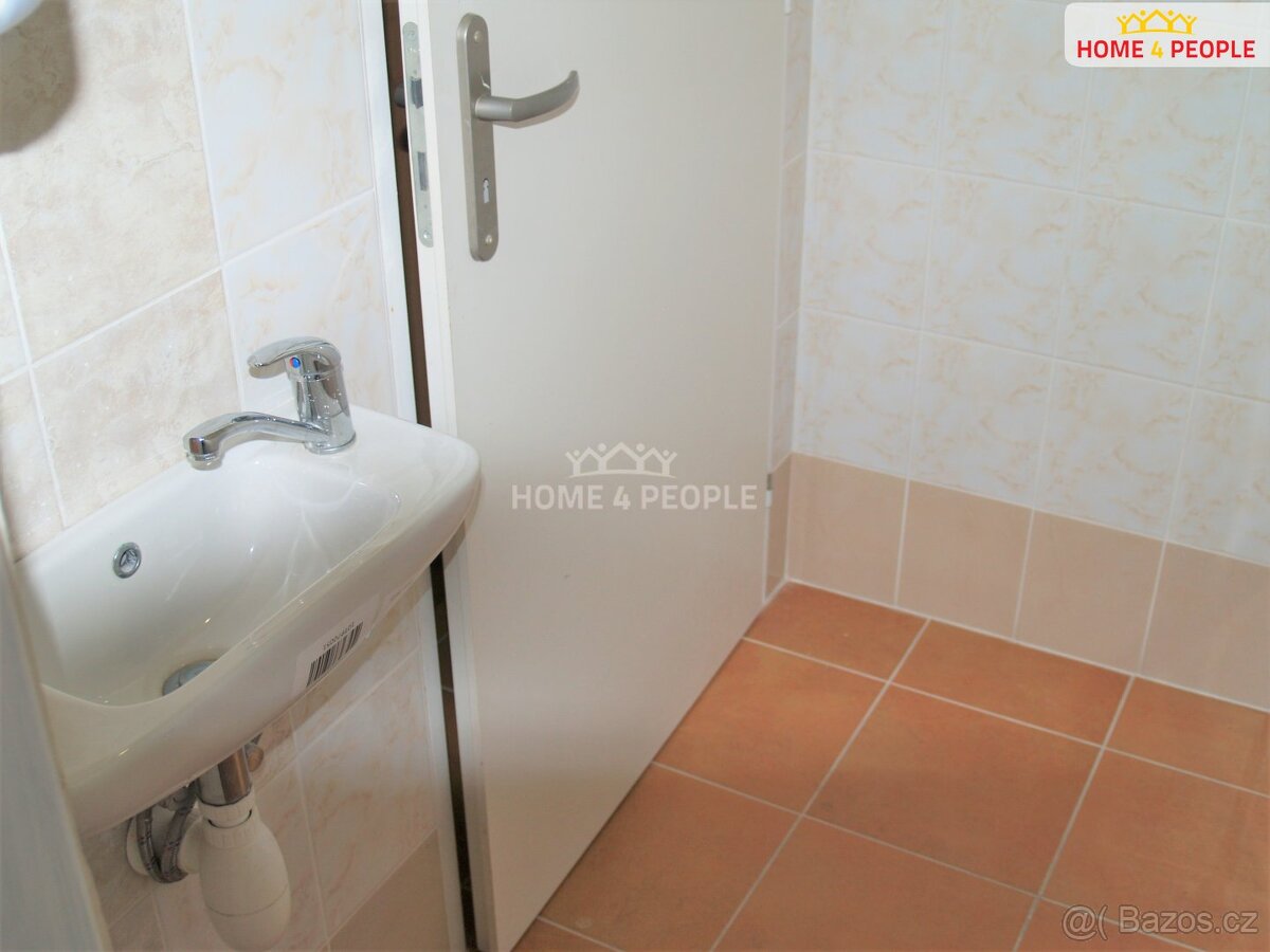 Nebytový prostor 32 m2 v Chodově - 3