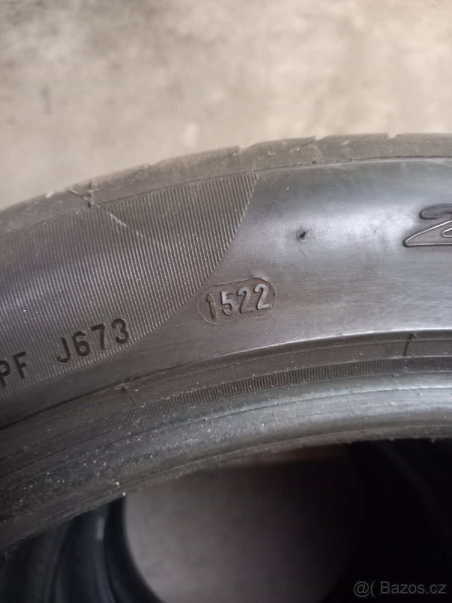 Letní gumy 235/45 r20 - 3