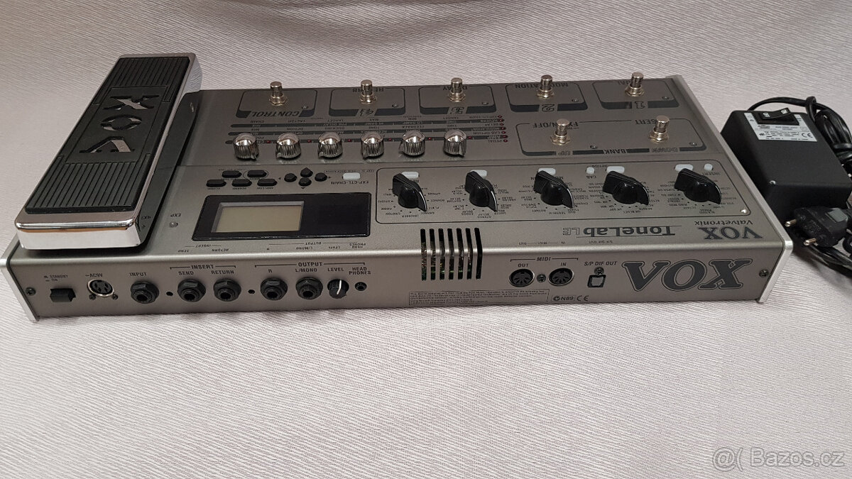 Lampový kytarový multiefekt VOX ToneLab LE a trafo - 3