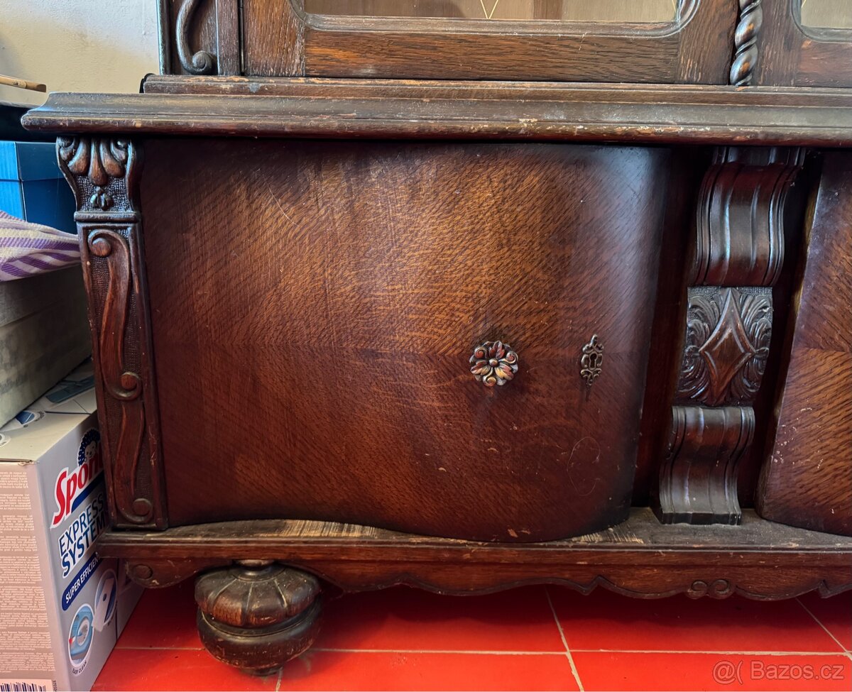 TOP-Luxusní starožitná vitrína, 1. Republika - 3