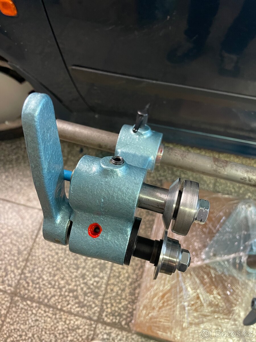 Zavírač konzerv K03 - 3