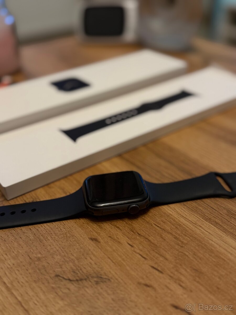 Apple Watch Series 6 (44mm) - 3