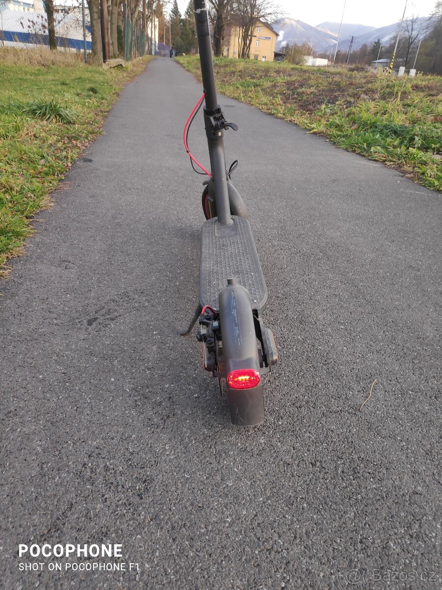 Prodám elektrokolobezku XIAOMI - 3