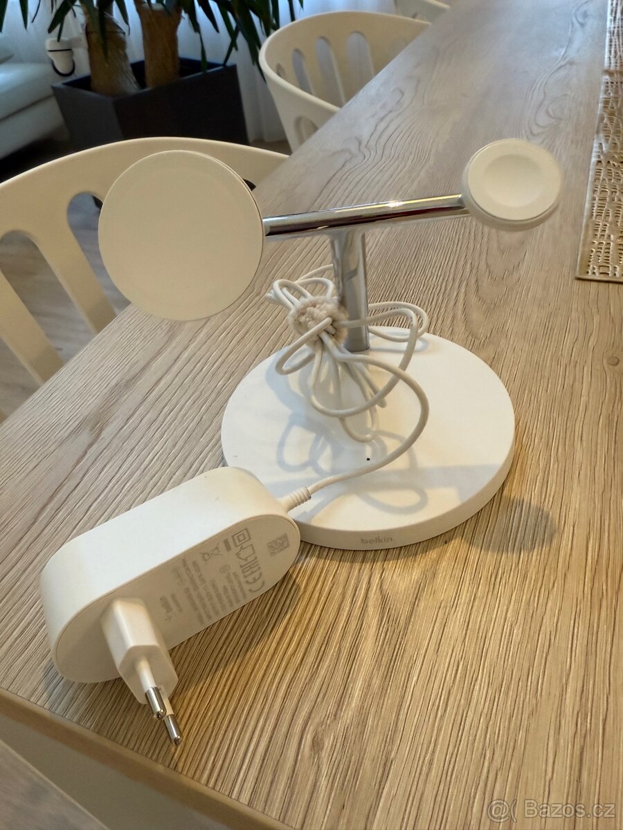 bezdrátová nabíječka mag safe (15W)epple3/1 - 3