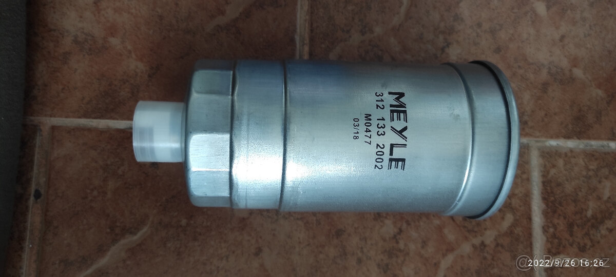 BMW E39 před-facelift Palivový filtr Meyle 312 133 2002 - 3