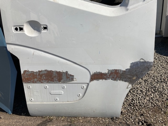 Pravé přední dveře Master 2012 - 3