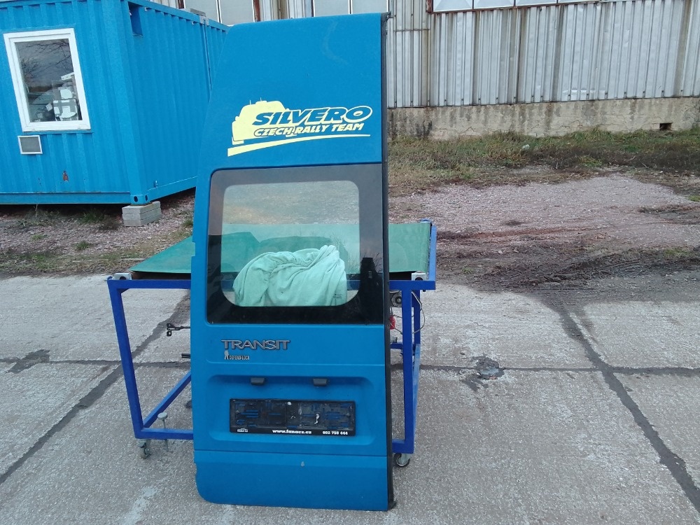Zadní prosklené dveře na Ford Transit - 3
