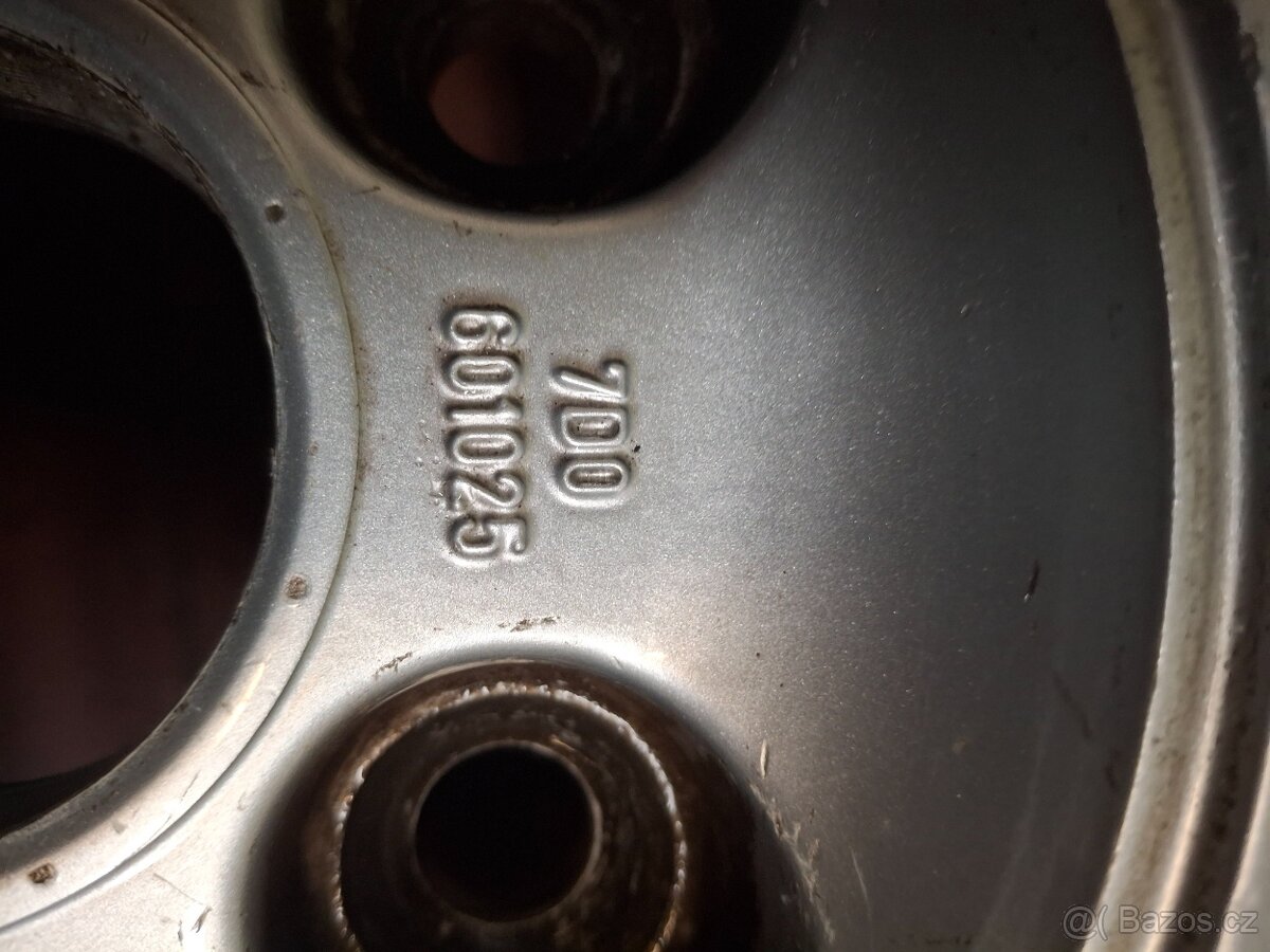 Alu kola Vw T4 original 15" - 3