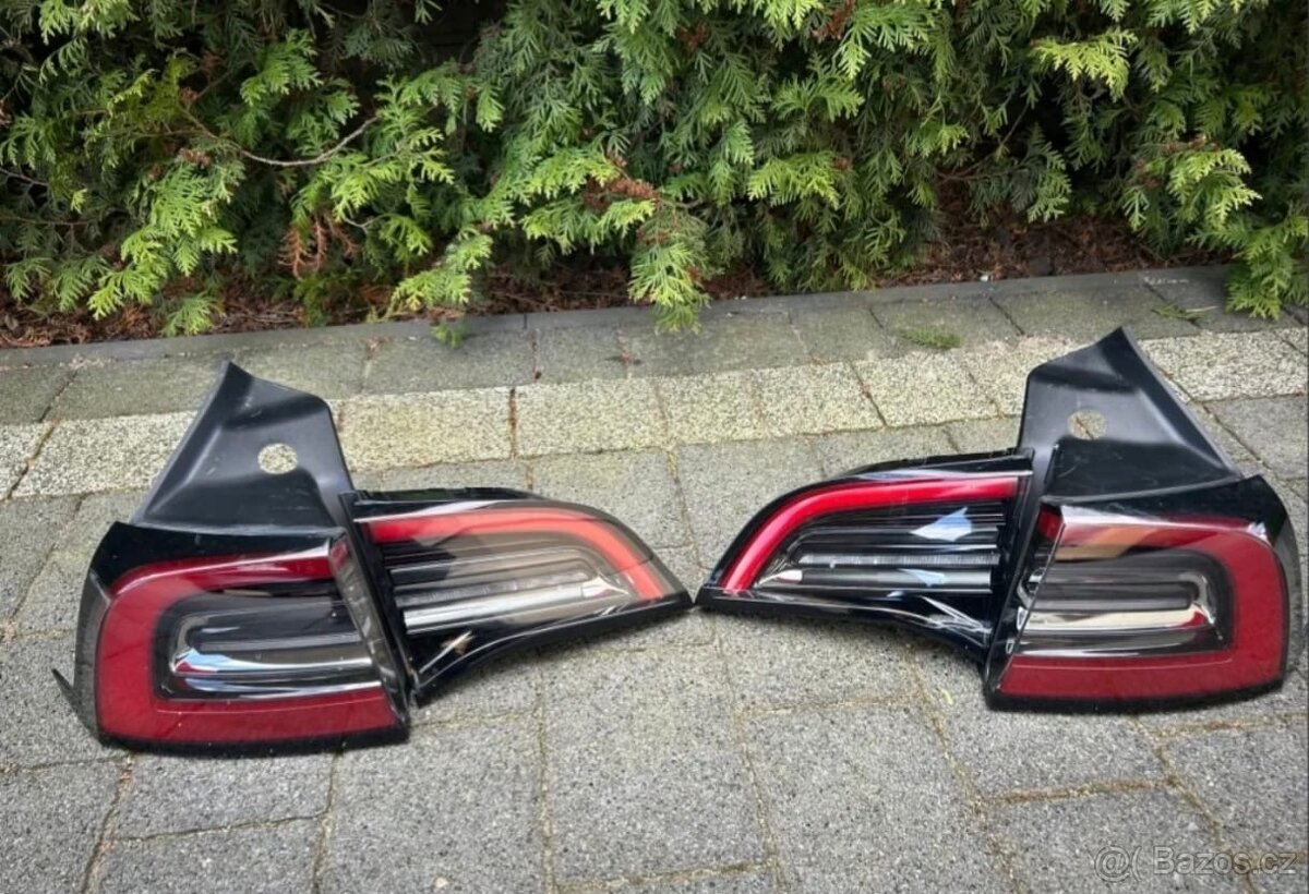 Tesla model 3 model y zadní světla - 3