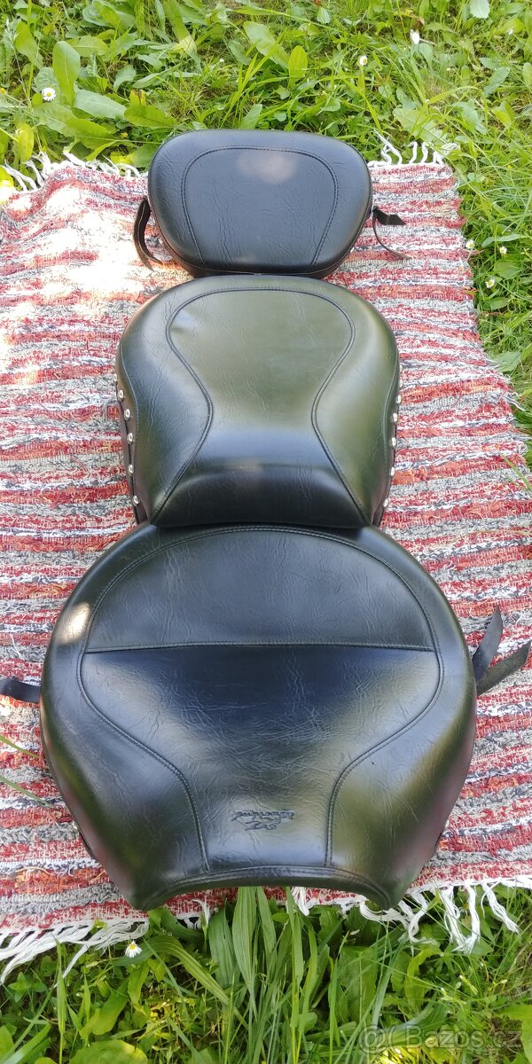 Mustang sedlo + opierka - 3