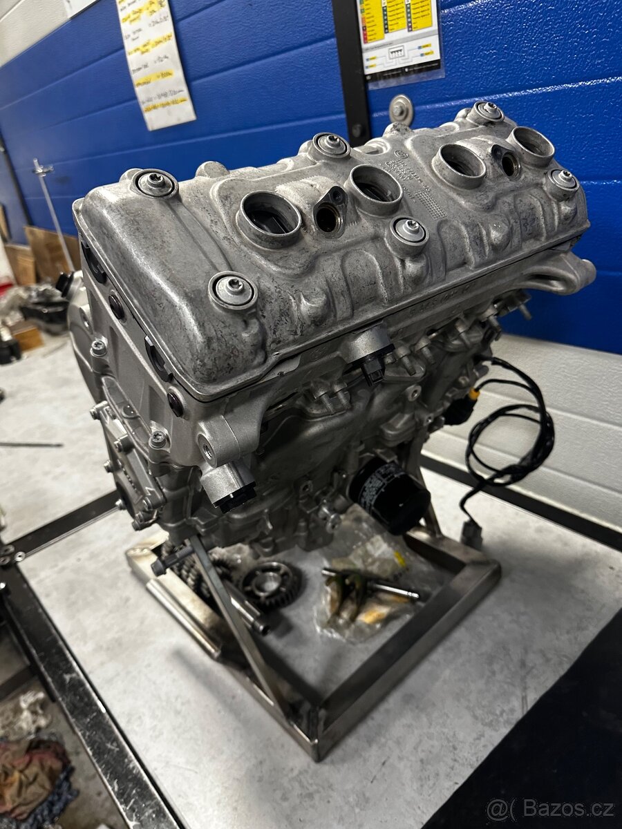 Motor BMW S1000RR - 3