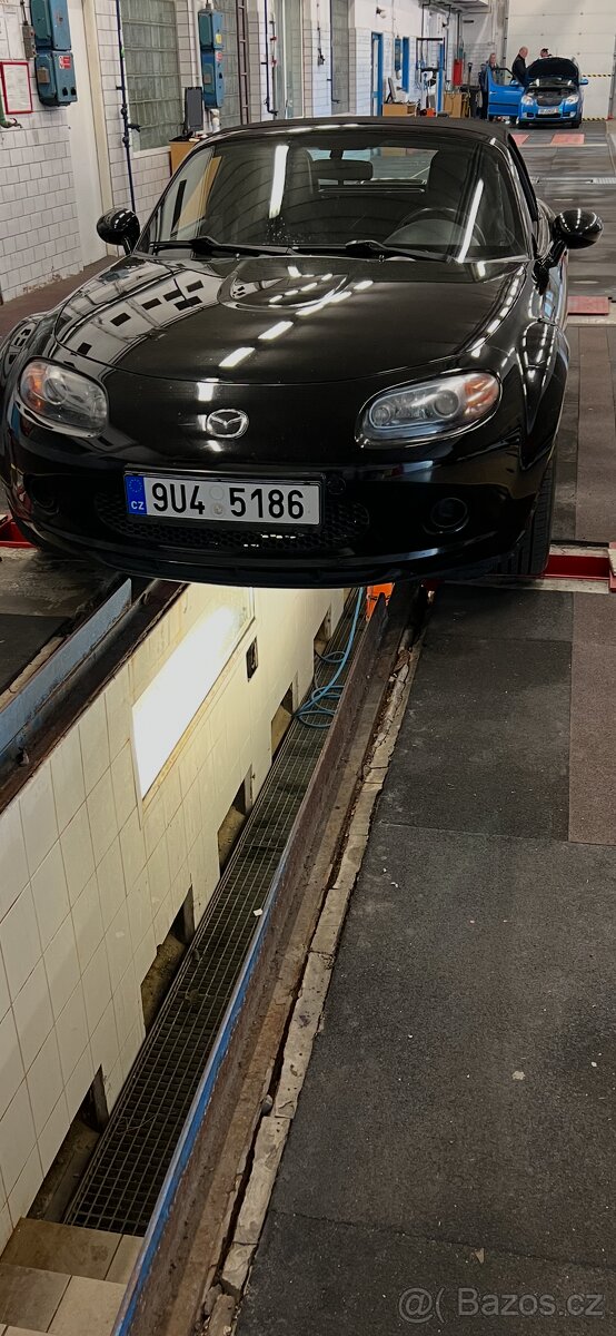 Mazda mx5 nc - 3