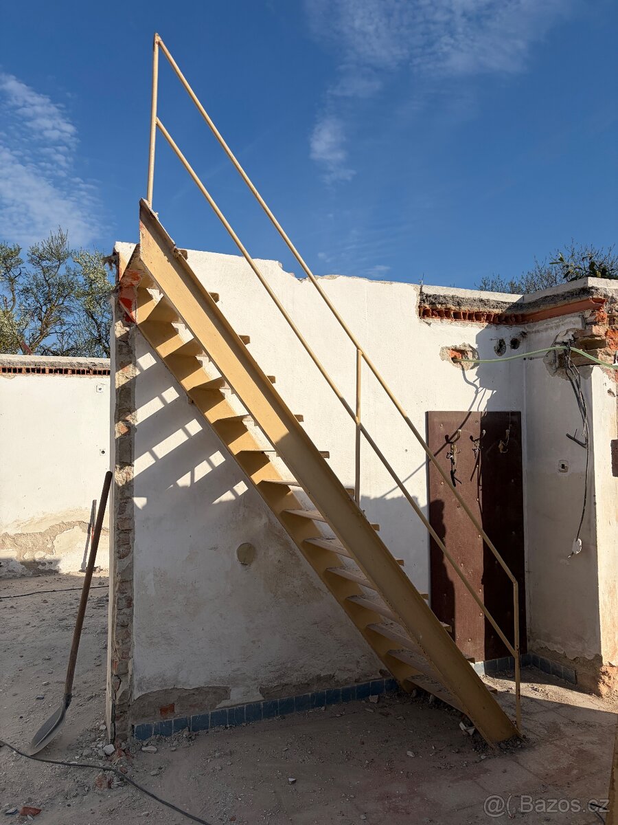 Kovové schodiště - 3