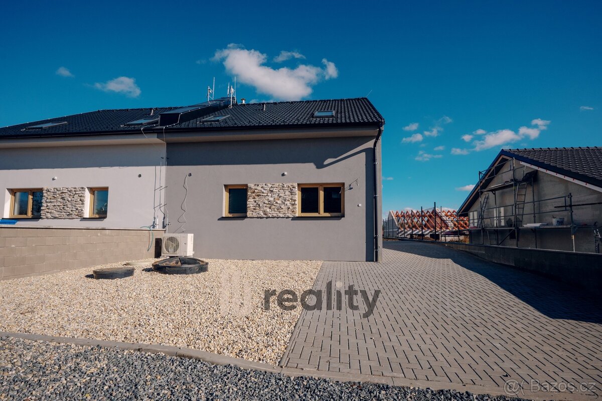 Prodej rodinného domu 141 m², pozemek 365 m², ev.č. 00033 - 3