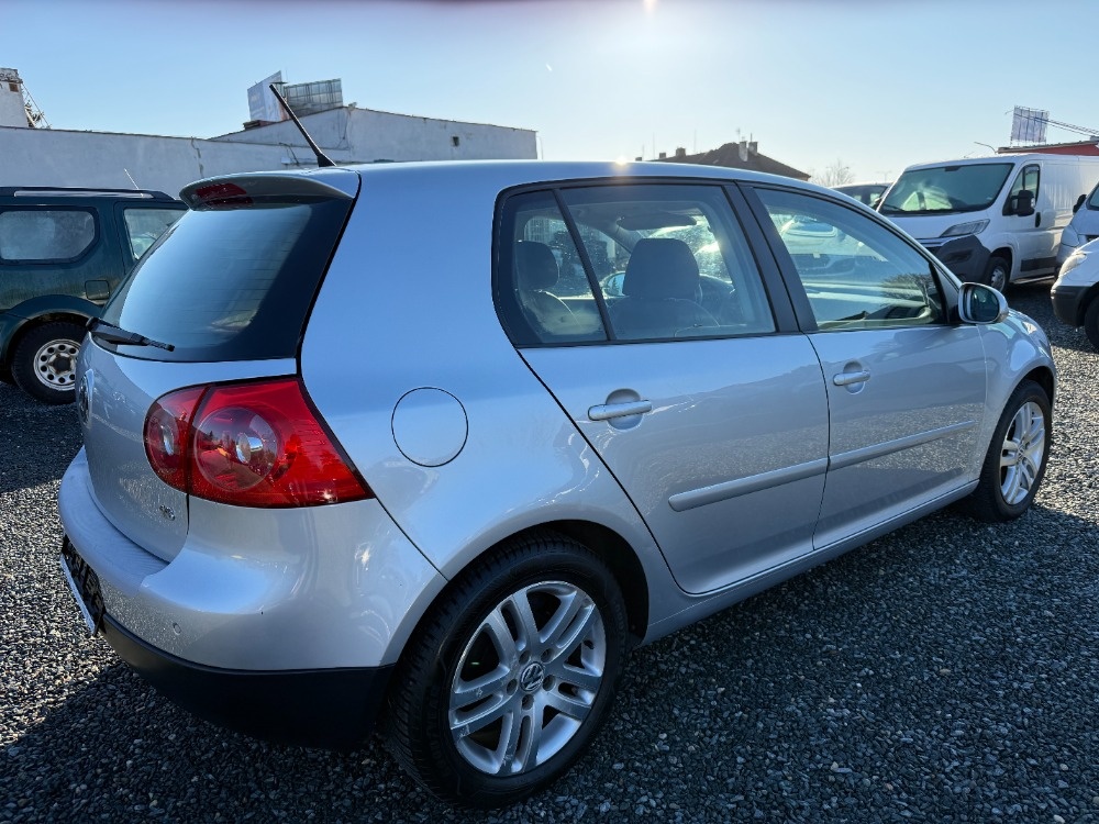 Volkswagen Golf 1.6i 75Kw Comfortline Automat - 3